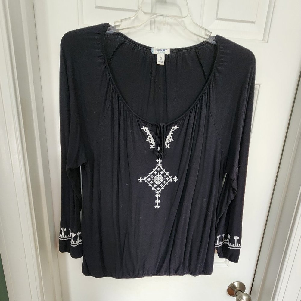 OLD NAVY SLIP-ON  BLACK BLOUSE-WHITE DETAILS SIZE WOMAN'S XL 16